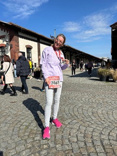 01 eeb01daa 749d 4896 849e f792ba4b6384