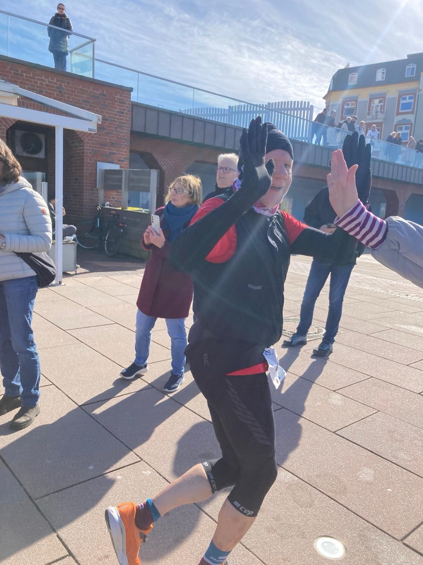 05 3758bf16 abd4 49bd aeff dc906b9db129