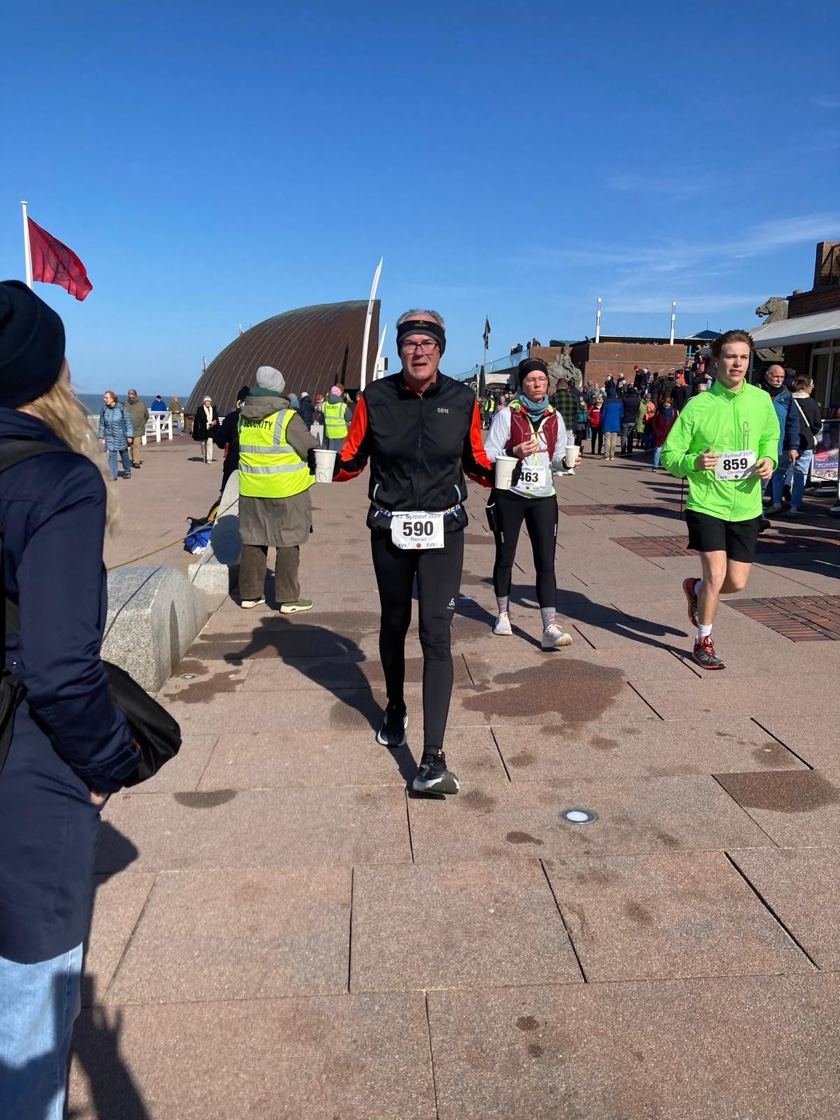 06 b64721aa 5c8e 4538 ba72 26780ec75ff0